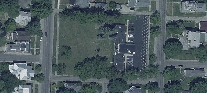 405 Main St