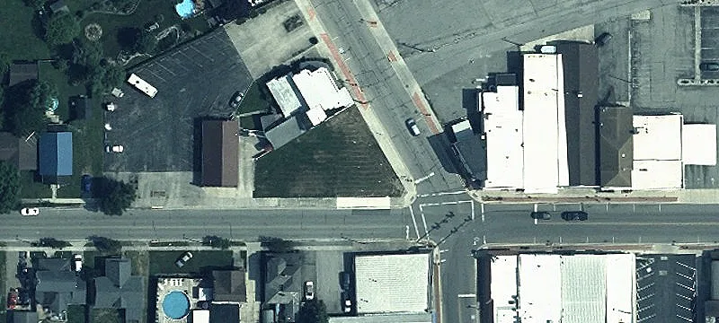 Lk Main St