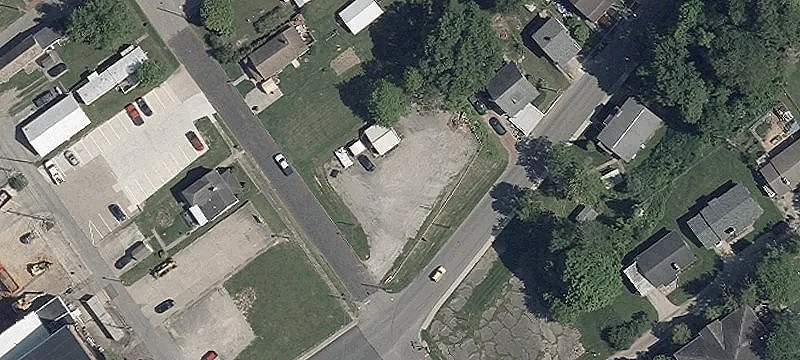 201 Brown St