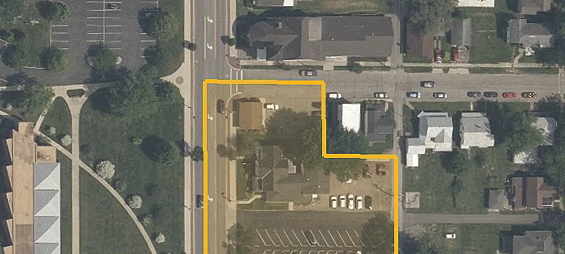 402 Main St