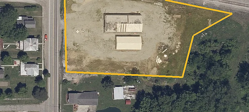 2415 Main St