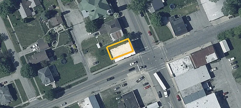 101 12th N Main St