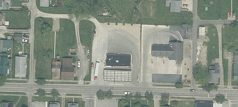300 Main St