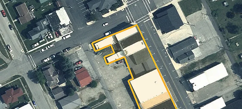 106 Main St