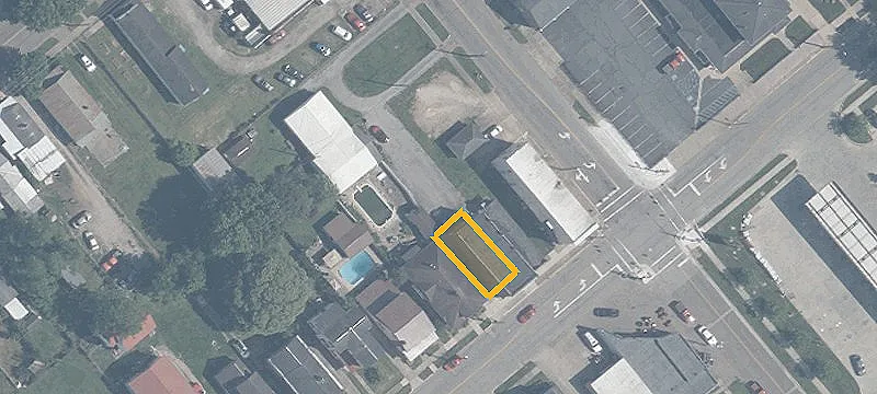 756 2nd Ave