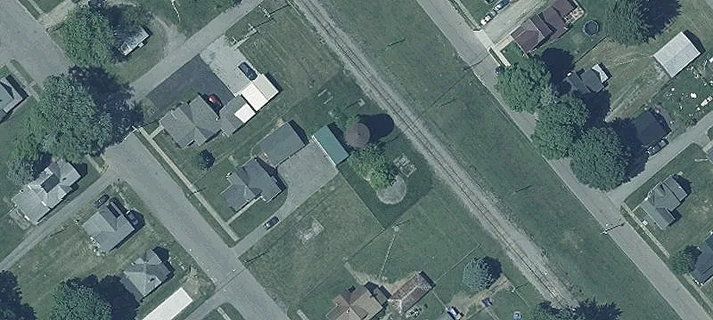 14 Maple St