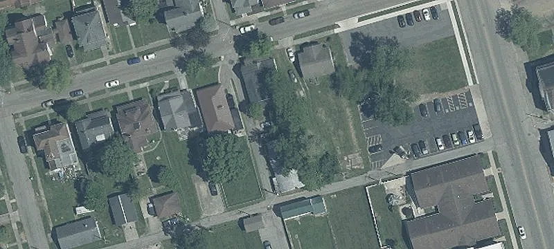 328 Mirabeau St