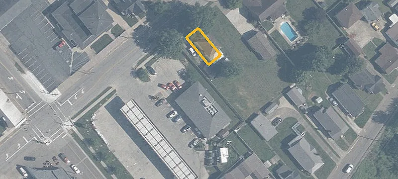817 2nd Ave