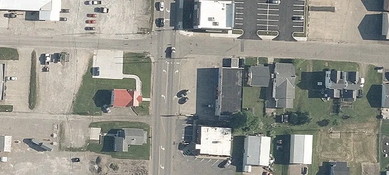 606 2nd St
