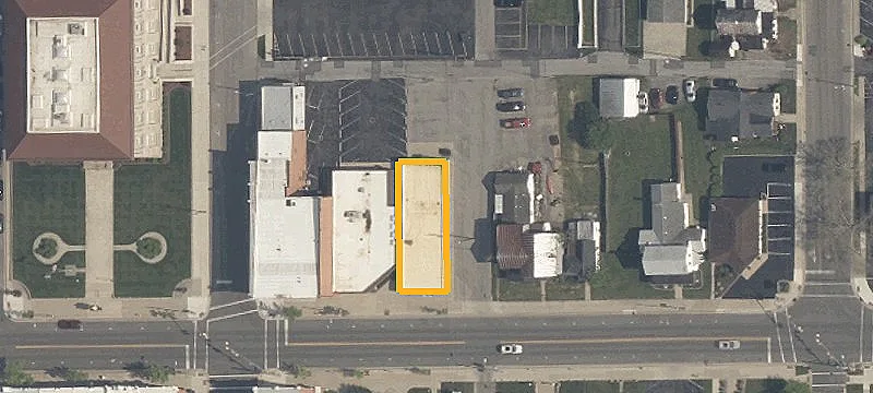 321 Main St