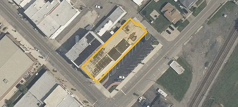 135 Main St