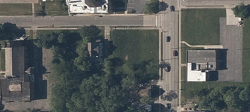 9216 Miles Park Ave