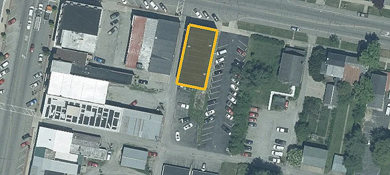 121 Main St
