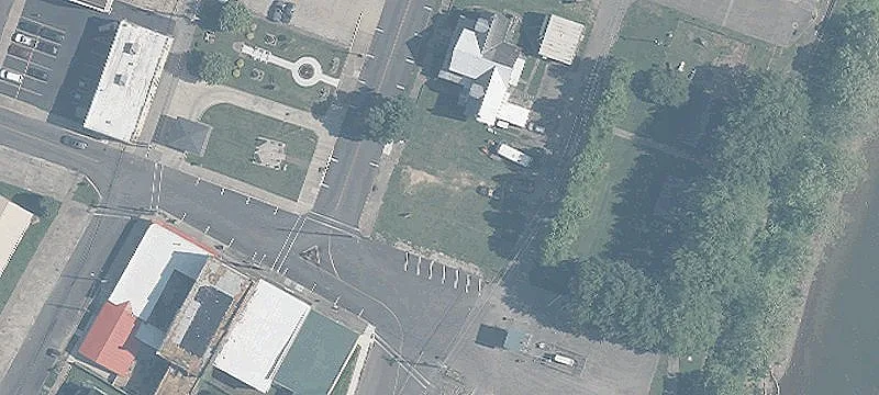 20 2nd Ave