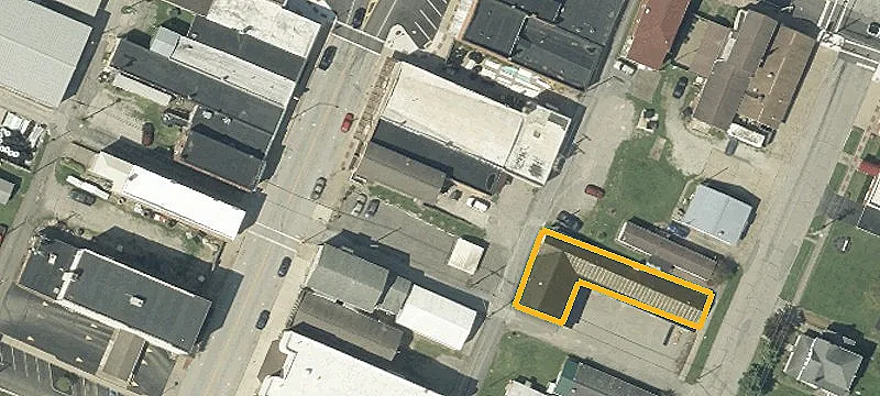 124 Main St