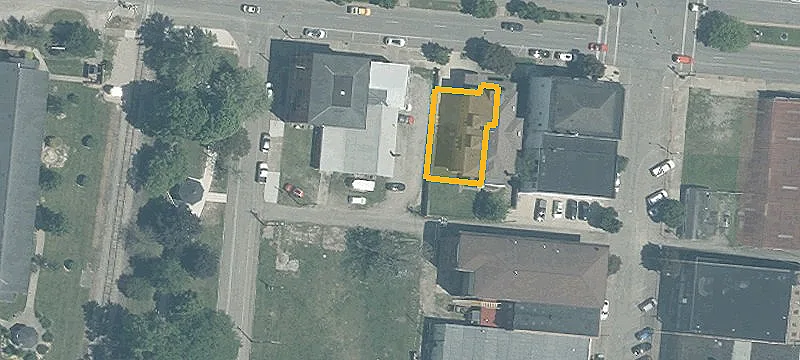 10 Broadway St