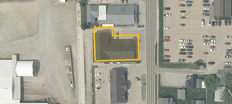 7799 County Rd 77