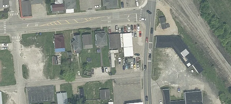 1426 Campbell Ave