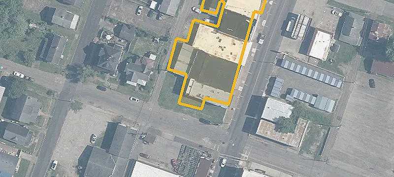 305 2nd Ave