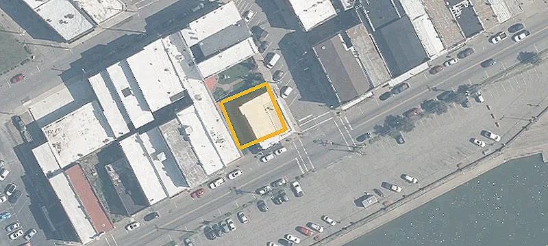 100 Main St