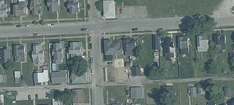 464 Lyndon Ave