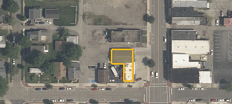 211 Main St
