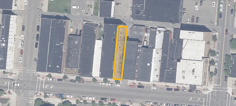 48 Main St