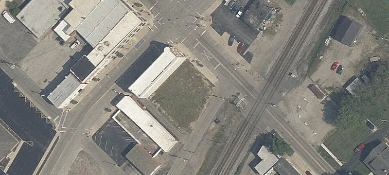202 Main St