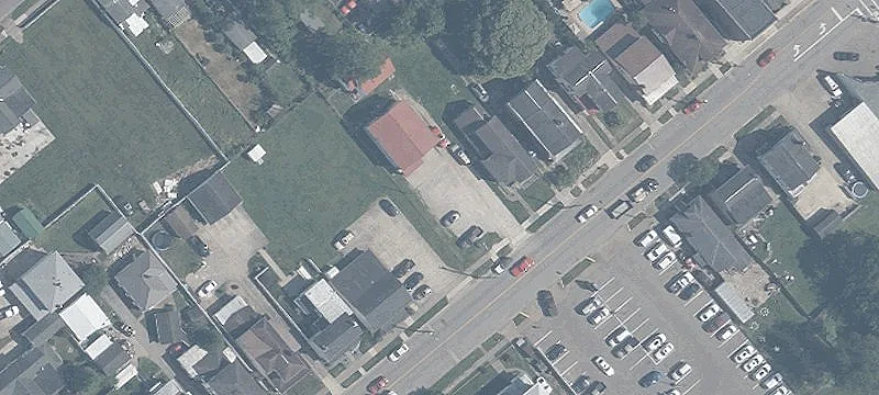 736 2nd Ave
