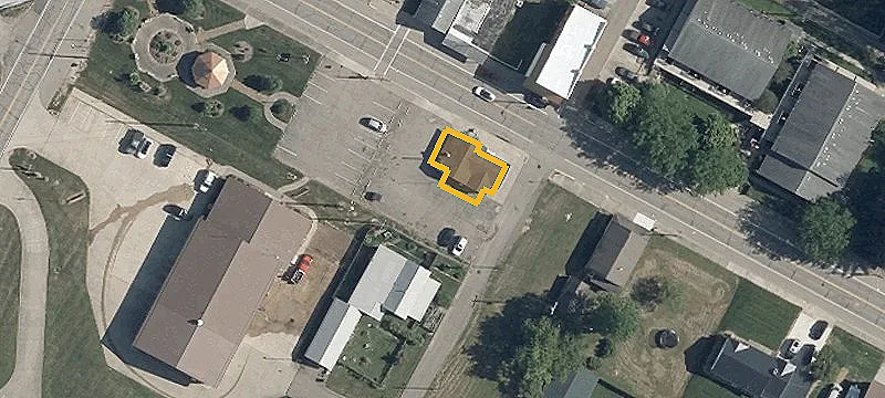 129 Main St