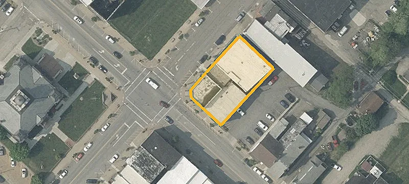 101 Main St