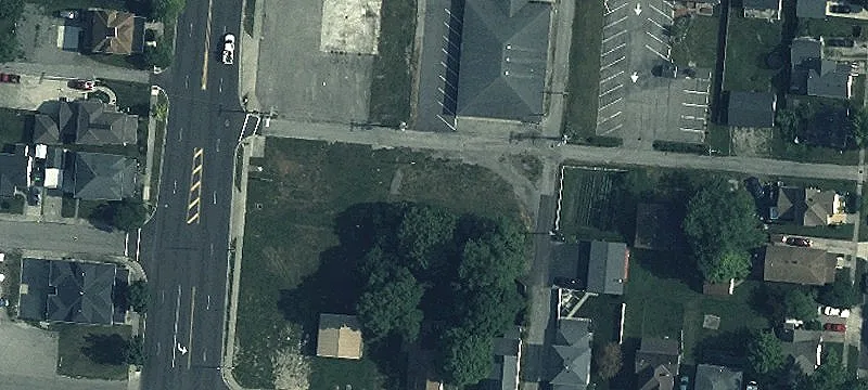 Buckingham Ave