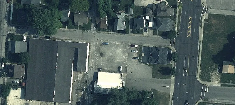 Buckingham Ave