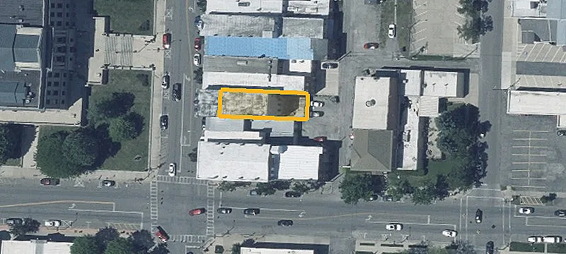 8 Main St