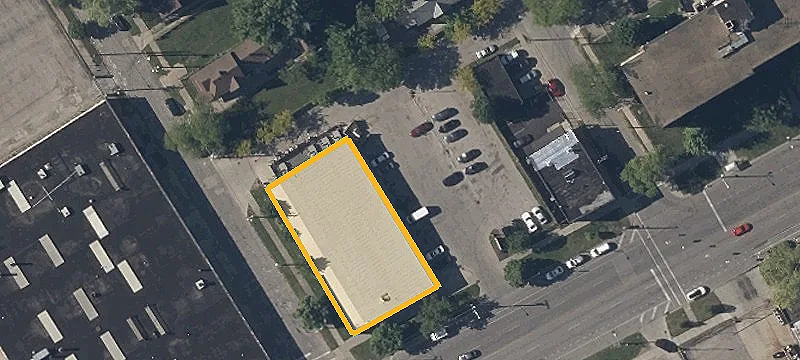 5133 Superior Ave