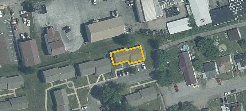 1199 Greenhills Dr