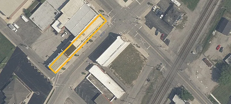 200 Main St