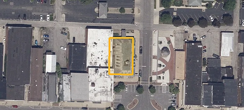 8 Public Sq