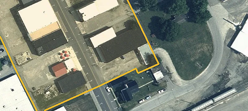 137 Main St