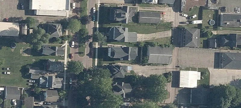 222 3rd St