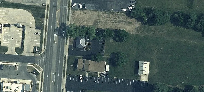 1447 Main St