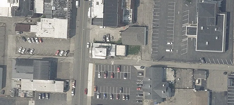 122 6th St