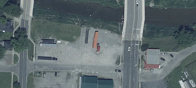 370 Main St