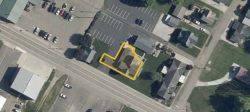 412 Main St