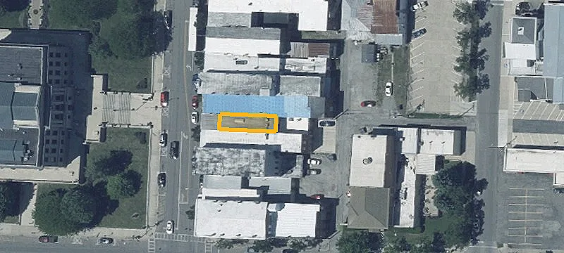16 Main St