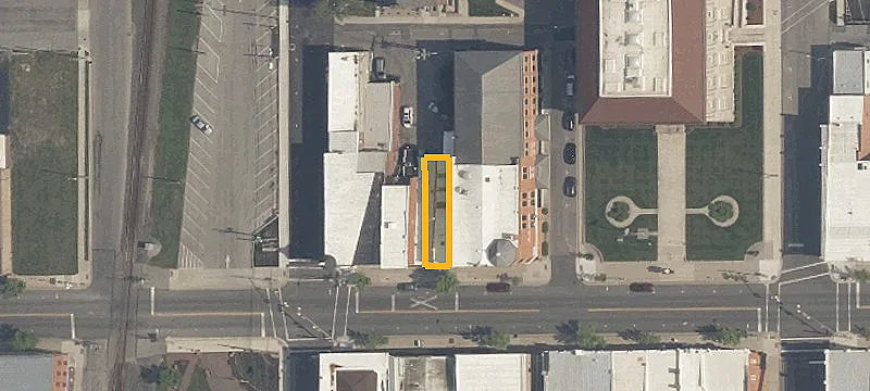 215 Main St