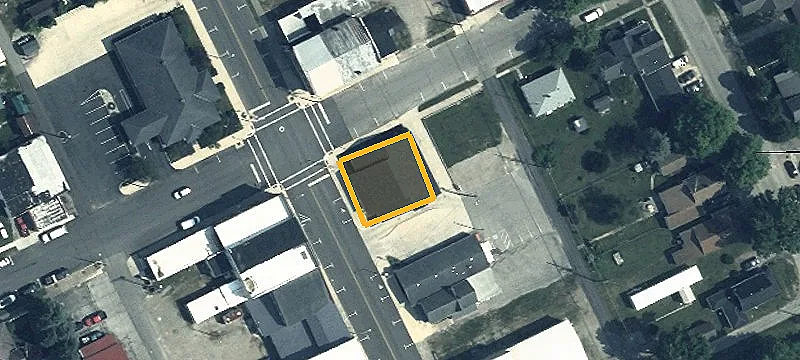 101 Main St