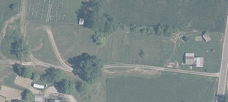 R 775