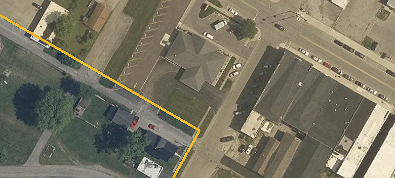 201 Main St