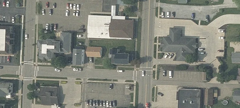 208 Clay St